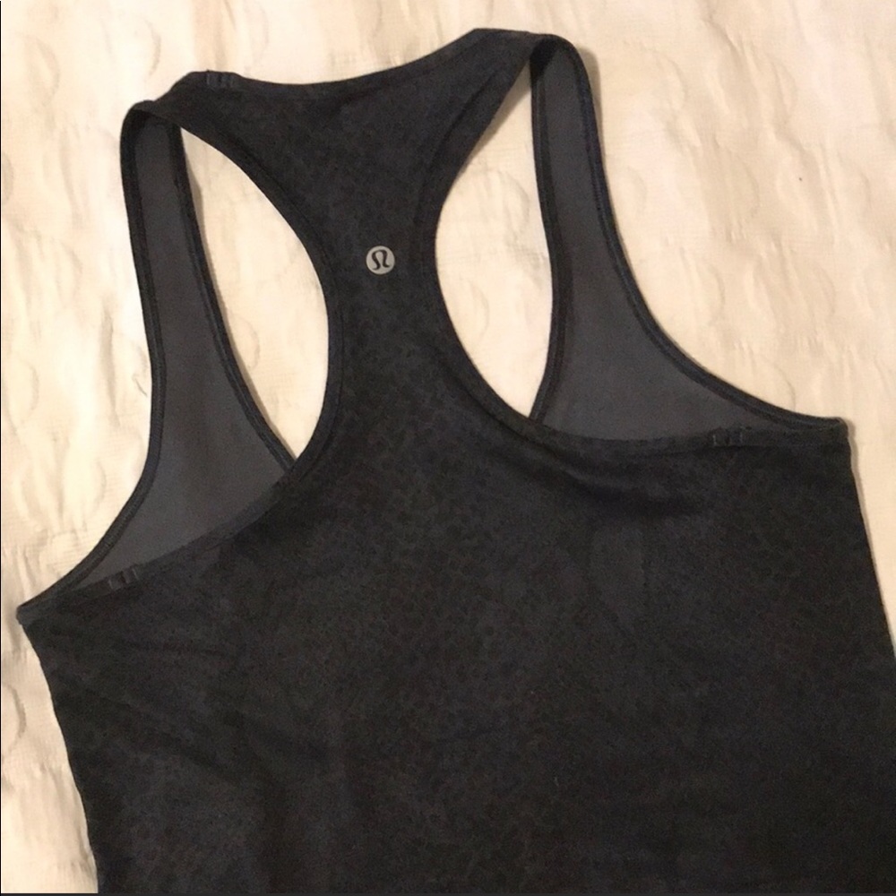 Lululemon tank